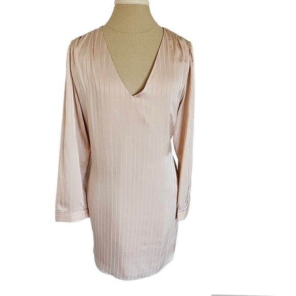 Leyden Ivory V-Neck Long-Sleeve Tie-Waist Dress Size L large - Picture 2 of 4